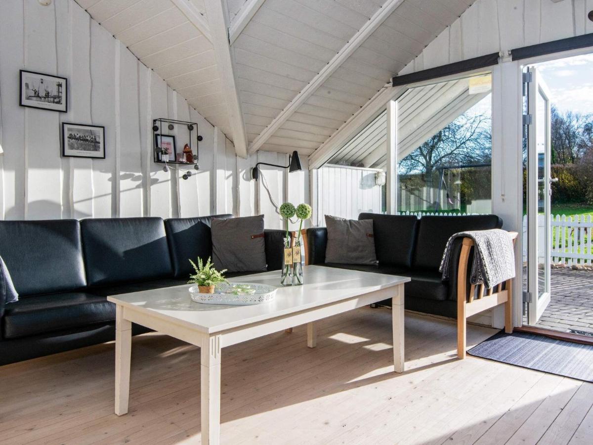 8 Person Holiday Home In Hejls Exterior foto